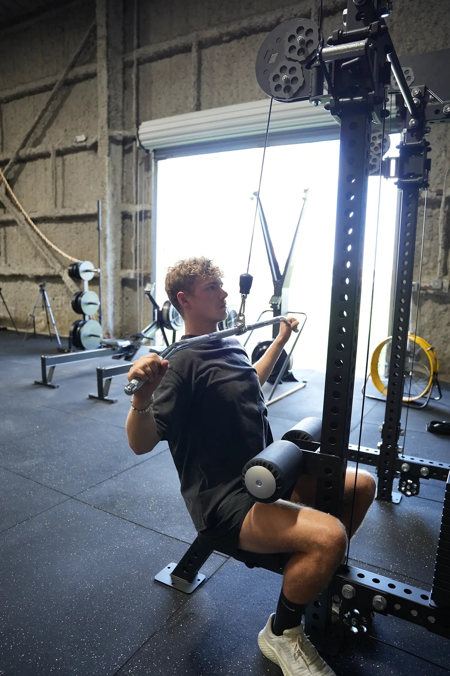 Lat Bar, 47"